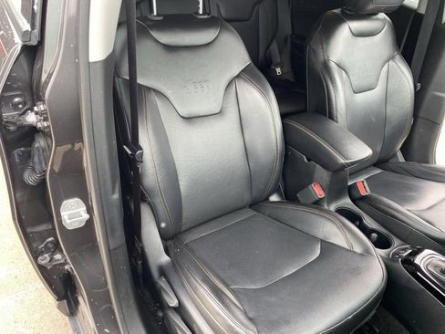 Certified 2018 Jeep Compass Limited w/ Navigation Group image 34