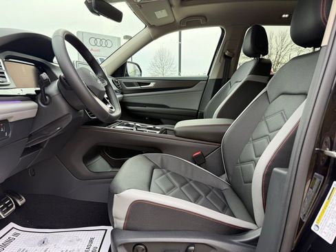 New 2026 Volkswagen Atlas Peak Edition AWD/4WD image 35