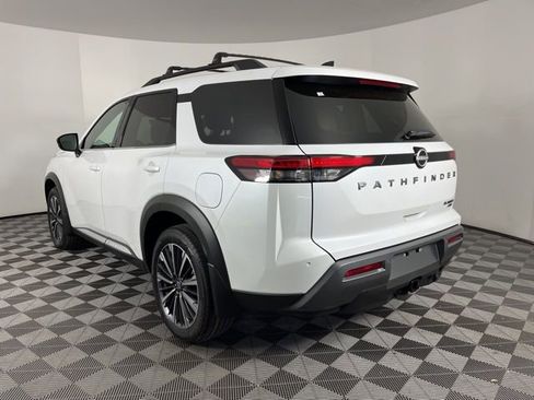 New 2026 Nissan Pathfinder Platinum AWD/4WD image 8