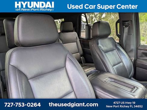 Used 2021 Chevrolet Tahoe Z71 w/ Rear Media and Nav Package AWD/4WD image 6