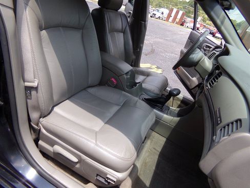 Used 2004 Chevrolet Impala SS w/ Preferred Equipment Group FWD image 26