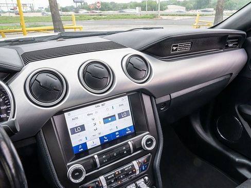 Used 2020 Ford Mustang GT Premium RWD image 24