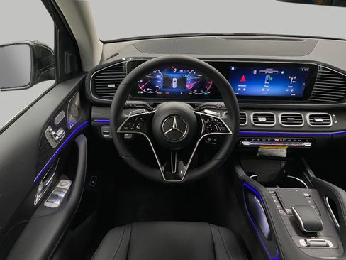 New 2026 Mercedes-Benz GLS 450 4MATIC image 14