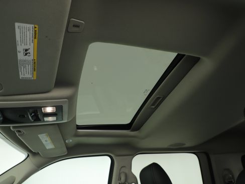 Used 2017 RAM 2500 Laramie w/ Sport Appearance Group image 16