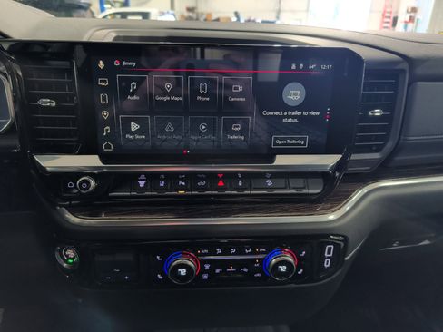 Used 2025 GMC Sierra 3500 SLE w/ SLE Value Package image 11