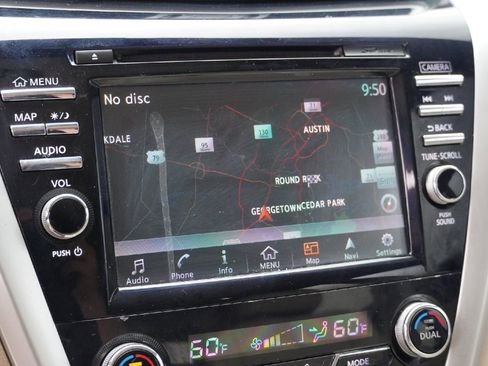 Used 2017 Nissan Murano Platinum image 12