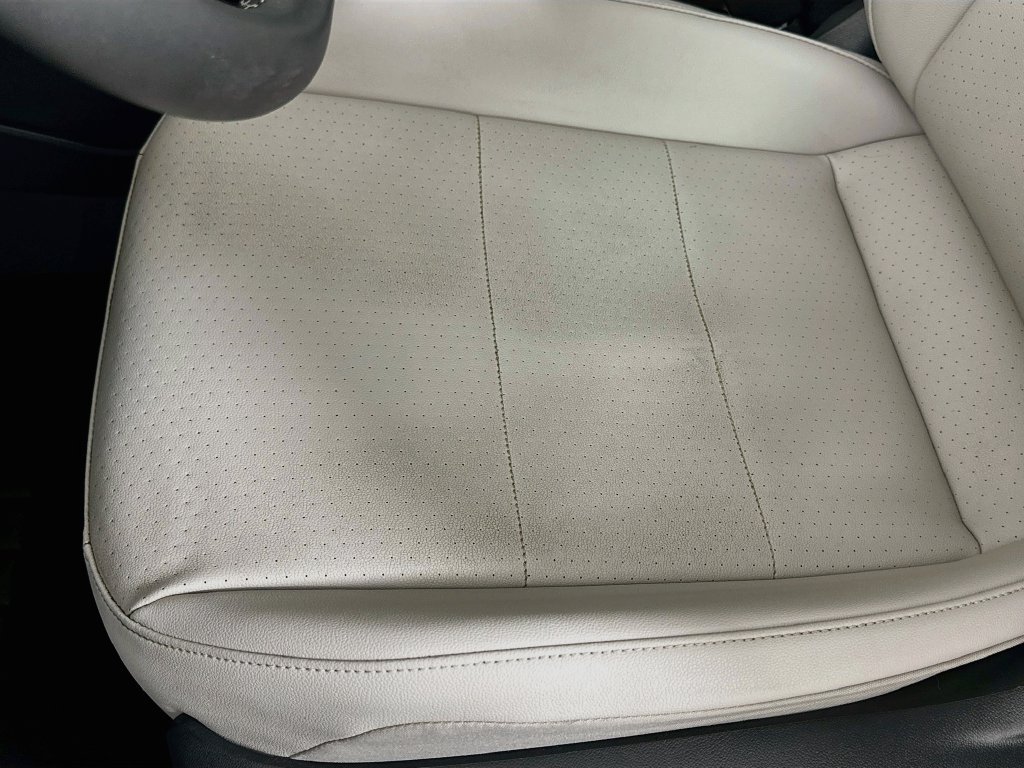 Used 2021 Volkswagen Tiguan SE FWD image 19