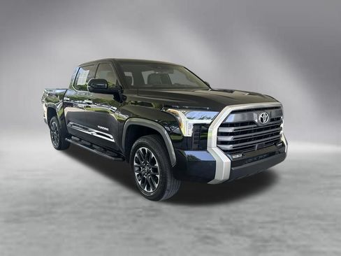 Used 2025 Toyota Tundra Limited AWD/4WD image 2