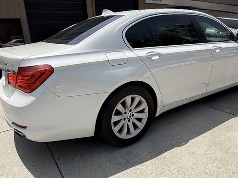 Used 2009 BMW 750Li RWD image 18