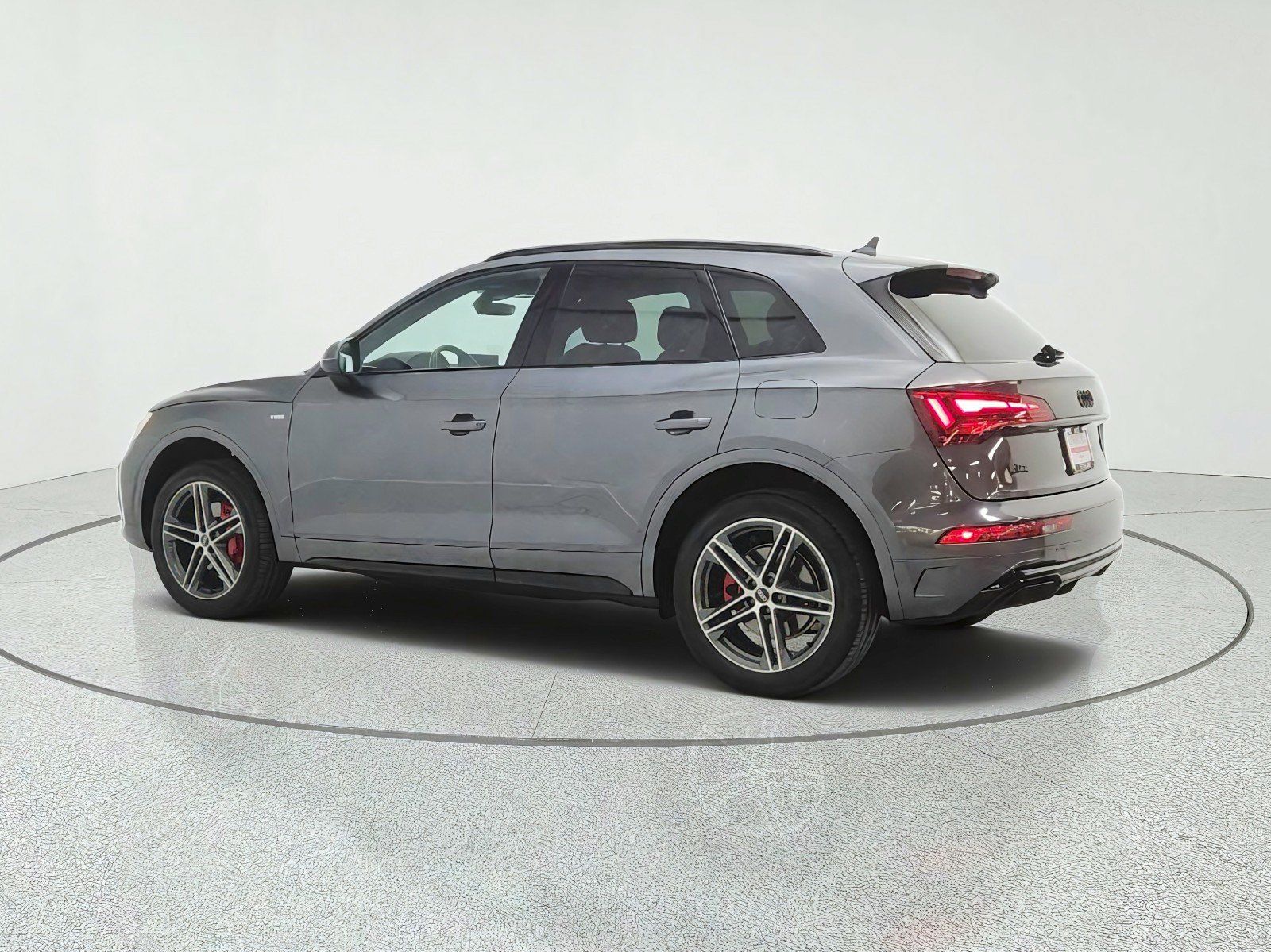 Used 2024 Audi Q5 e Premium Plus w/ Premium Plus Package AWD/4WD image 7