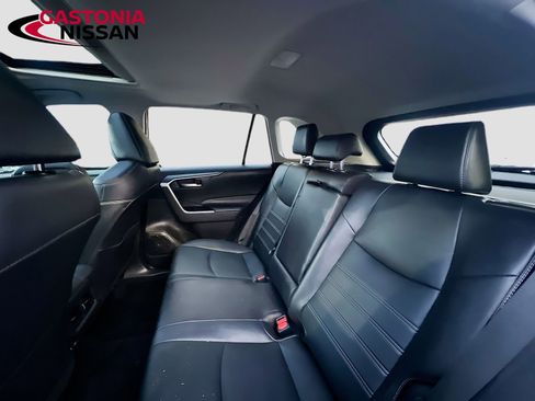 Used 2023 Toyota RAV4 XLE Premium image 32