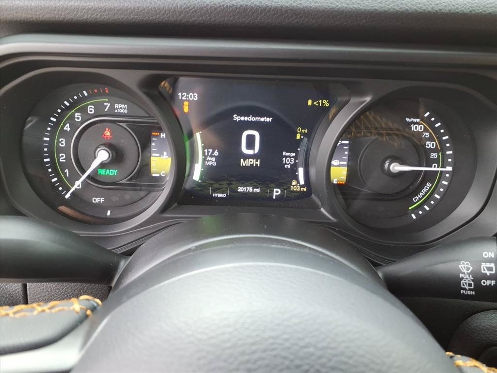 Used 2024 Jeep Wrangler Unlimited AWD/4WD image 27