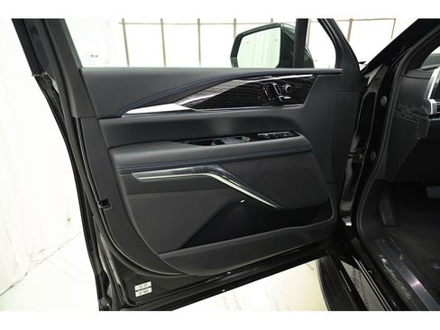 New 2025 Cadillac Escalade IQ Luxury 1 image 25