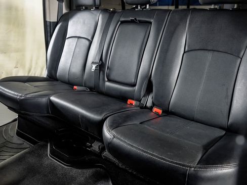 Used 2018 RAM 2500 Laramie w/ Sport Appearance Group image 33