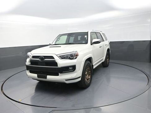Used 2023 Toyota 4Runner Limited AWD/4WD image 42