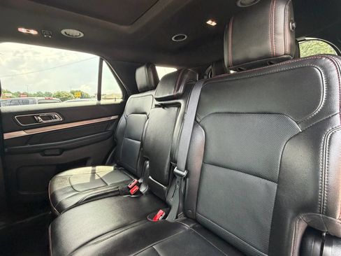 Used 2018 Ford Explorer Sport w/ Equipment Group 401A AWD/4WD image 20