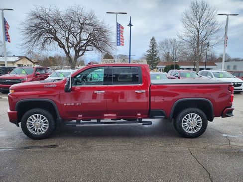 Used 2021 Chevrolet Silverado 2500 High Country w/ Z71 Off-Road Package image 8