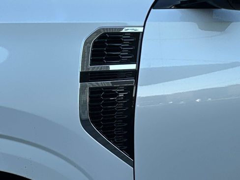 New 2026 Nissan Armada SL w/ Captain's Chari Seat Package image 11