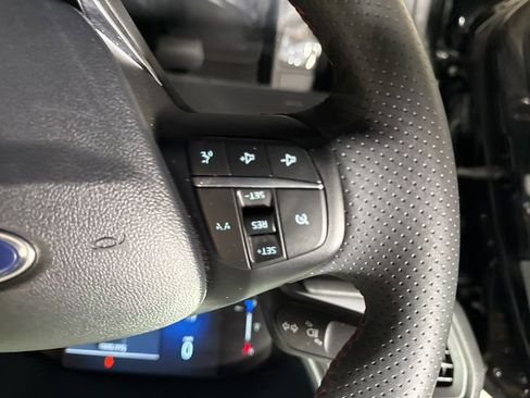 Used 2025 Ford Escape ST-Line FWD image 22