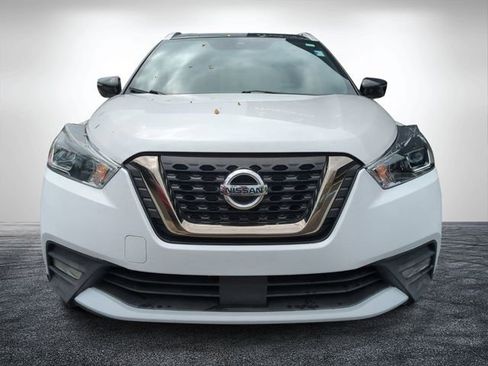 Used 2020 Nissan Kicks SR FWD image 8