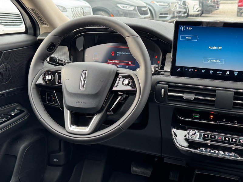 Used 2025 Lincoln Corsair AWD w/ Equipment Group 101A image 14