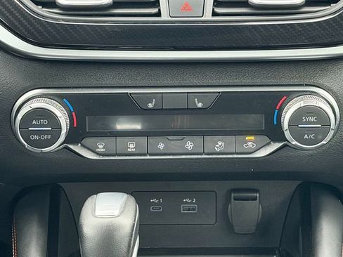 Used 2025 Nissan Altima 2.5 SR w/ SR Premium Package image 23