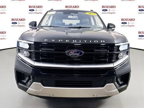 Certified 2025 Ford Expedition Max Platinum image 2