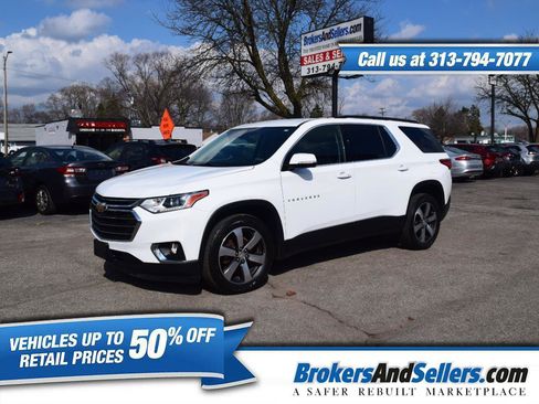 Used 2019 Chevrolet Traverse LT w/ LT Premium Package image 1