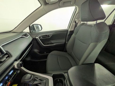 Used 2024 Toyota RAV4 LE image 27