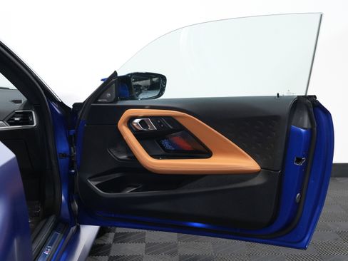 Used 2024 BMW M2 w/ Lighting Package image 23