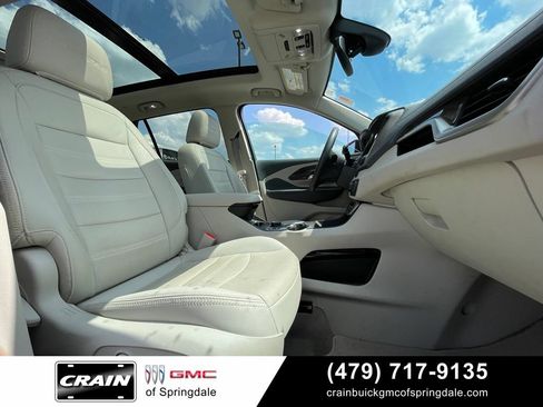 Used 2024 GMC Terrain Denali w/ Black Diamond Edition AWD/4WD image 30