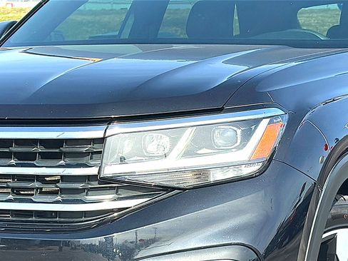 Used 2020 Volkswagen Atlas Cross Sport SEL R-Line image 4