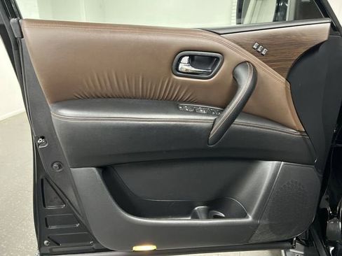 Used 2020 Nissan Armada Platinum w/ Platinum Reserve Package AWD/4WD image 23