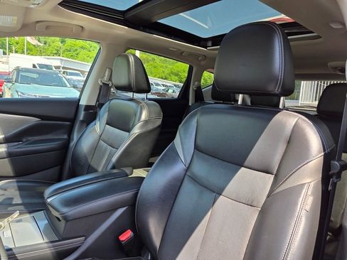 Used 2017 Nissan Murano Platinum w/ Platinum Technology Package AWD/4WD image 32