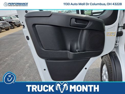 New 2025 RAM ProMaster 2500 w/ Quick Order Package 22G SLT image 13