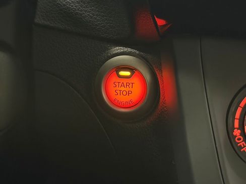 Used 2017 Nissan Sentra SV image 23