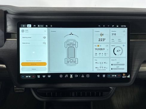 Used 2024 Rivian R1S Adventure image 19