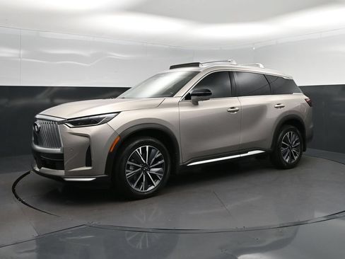 Certified 2026 INFINITI QX60 Luxe w/ Cargo Package AWD/4WD image 3