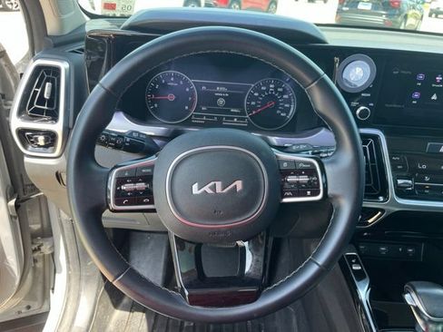 Used 2022 Kia Sorento SX FWD image 14