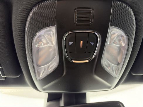 Used 2025 Jeep Compass Trailhawk AWD/4WD image 37