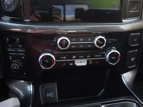 Used 2023 Ford F150 XLT w/ Equipment Group 302A High image 8