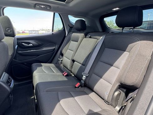 Used 2024 GMC Terrain SLE w/ Driver Convenience Package FWD image 37