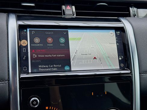 Used 2021 Land Rover Discovery Sport S image 9