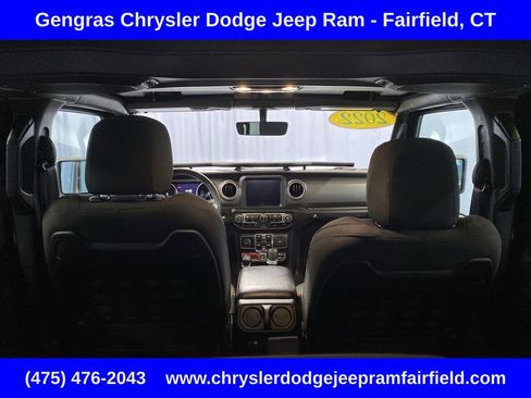 Used 2022 Jeep Wrangler Unlimited Rubicon 4xe w/ Cold Weather Group AWD/4WD image 34
