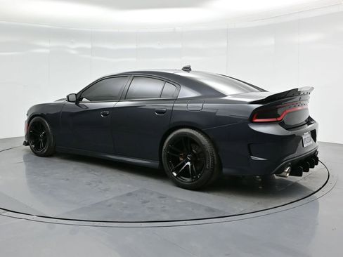 Used 2019 Dodge Charger R/T image 7