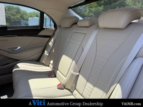 Used 2019 Mercedes-Benz S 560 Sedan image 22