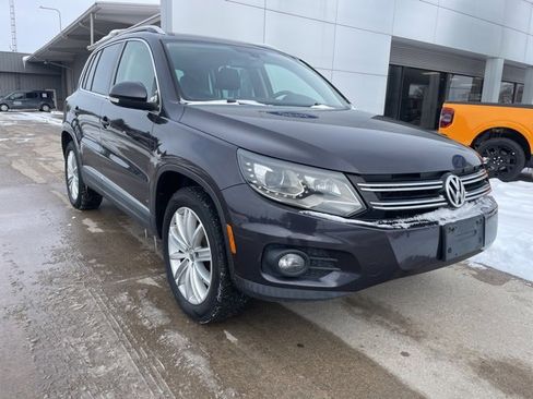 Used 2016 Volkswagen Tiguan SE image 1