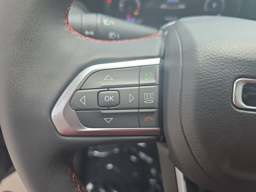 New 2026 Jeep Compass Trailhawk AWD/4WD image 17