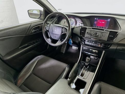 Certified 2017 Honda Accord Sport image 19