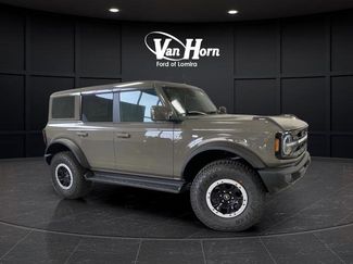 New 2025 Ford Bronco Outer Banks w/ Sasquatch Package video 1